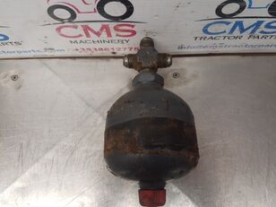 New Holland Ford New Holland Tm150, 40, 60, M Series Oil Accumulator F0nn7h0 09107578 hydraulic accumulator for TM150 wheel tractor