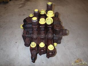 휠 로더 John Deere 544H용 유압 분배기 AT225785