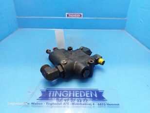 hydraulic control valve for New Holland 8970 wheel tractor