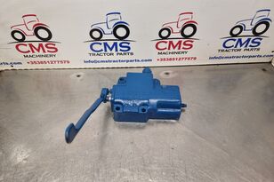 عجلة مشط التبن Ford 7600، 2000، 3000، 4000، صمام هيدروليكي أحادي البكرة 83944764، E E1NNB950AB