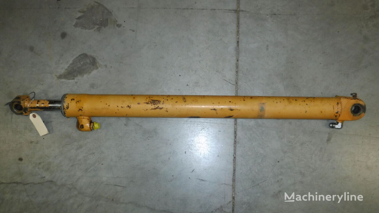 118156A1 hydraulic cylinder for Case 1845C skid steer