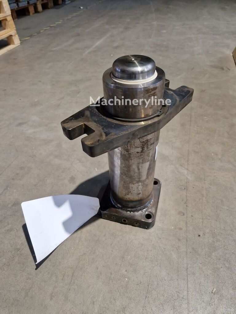 5802108 hydraulic cylinder for Liebherr PR734 bulldozer - Machineryline