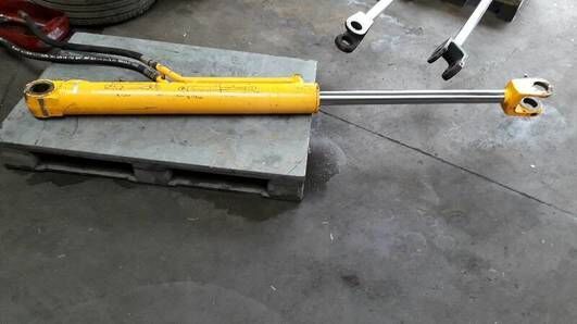 hydraulic cylinder for excavator