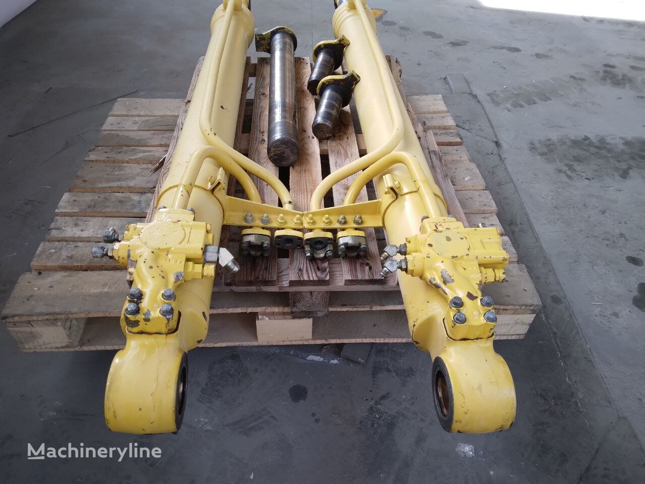 hydraulic cylinder for Komatsu PC228US excavator