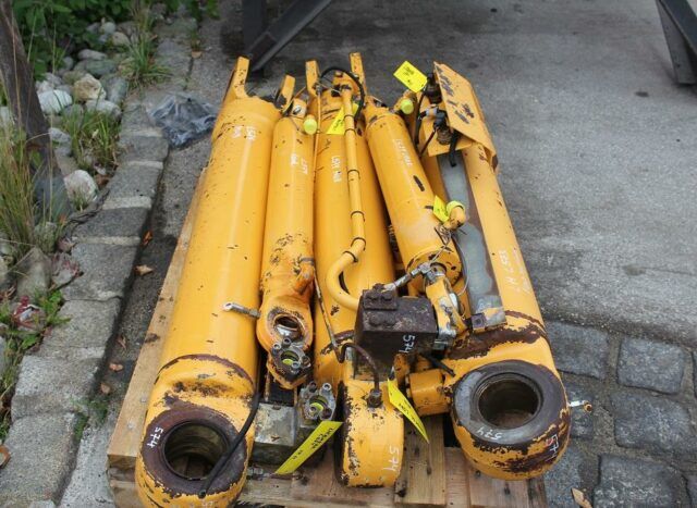 hydraulic cylinder for Liebherr L574 wheel loader