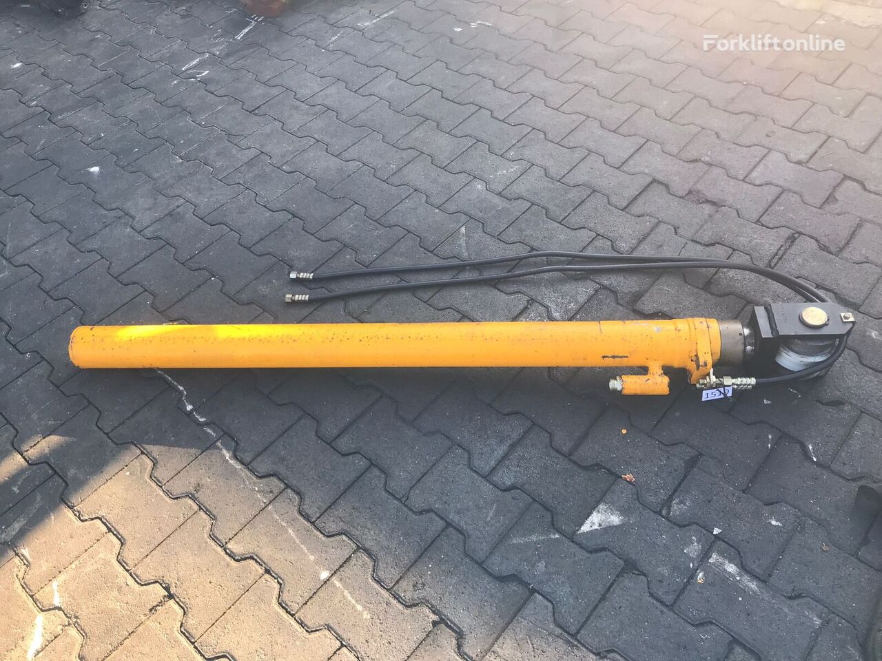 (1519) hydraulic cylinder for diesel forklift