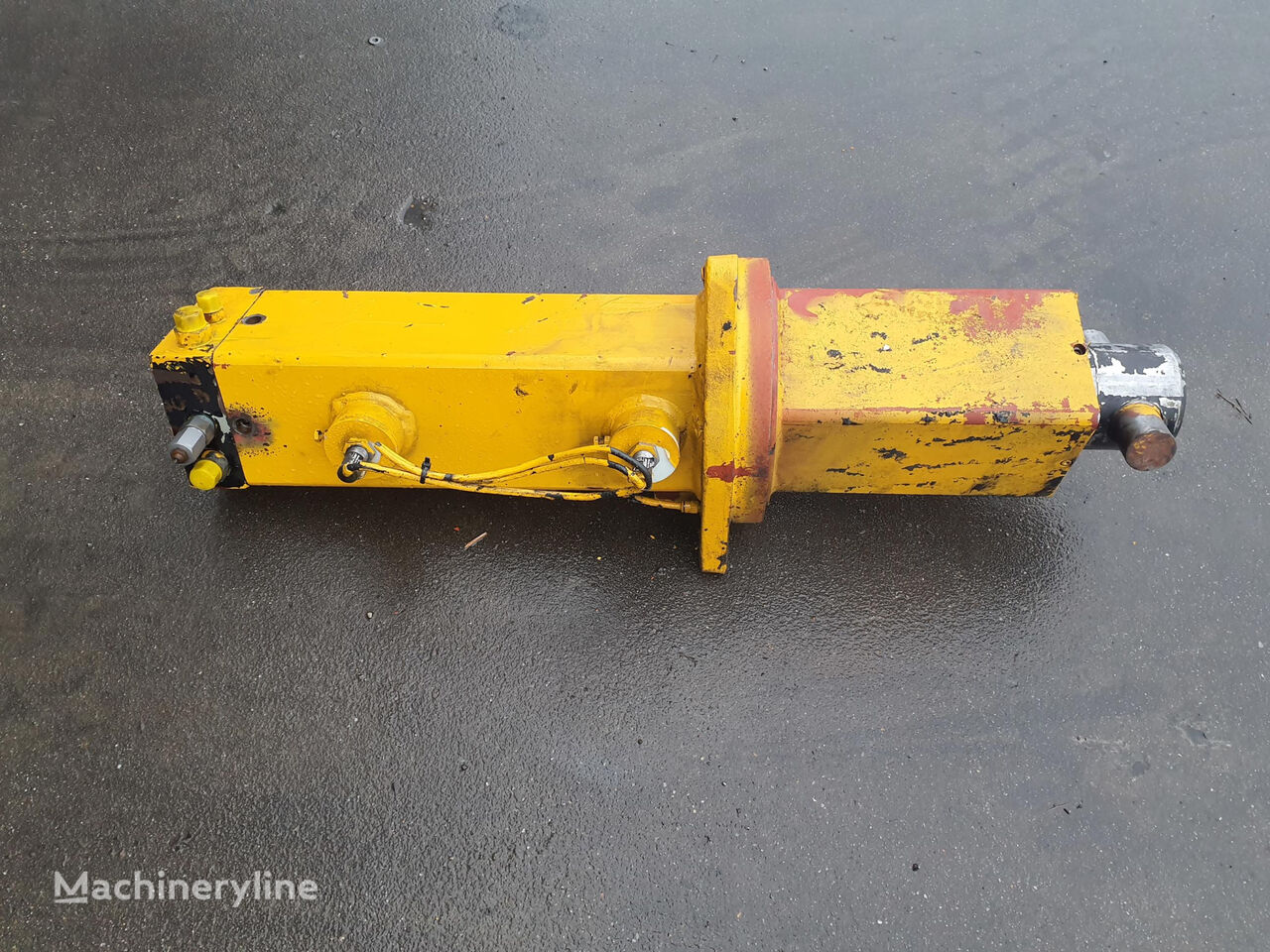 гидроцилиндр Grove GMK 3050 counterweight cylinder 03319519 для автокрана Grove GMK 3050