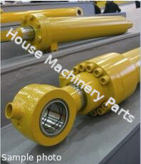 أسطوانة هيدروليكية Komatsu 7071316710 لـ حفارة Komatsu PC300 PC350 PC400