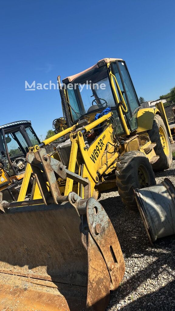 Vérin hydraulique Komatsu WB 93R pour matériel de TP - Machineryline