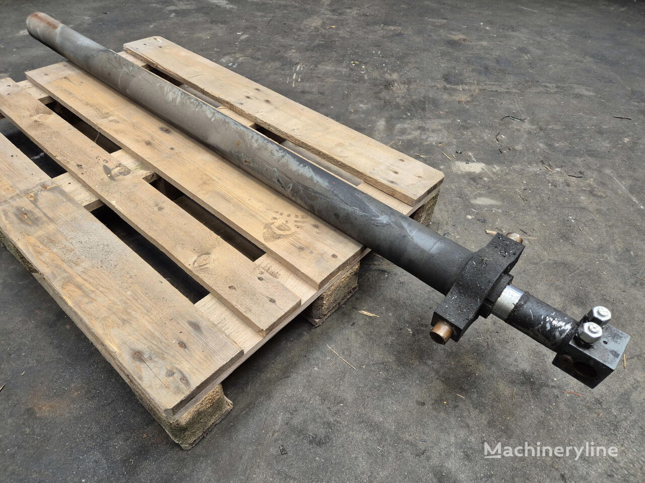 Liebherr LTM 1250-6.1 front sliding beam cylinder 512376508 hydraulic cylinder for Liebherr LTM 1250-6.1  mobile crane