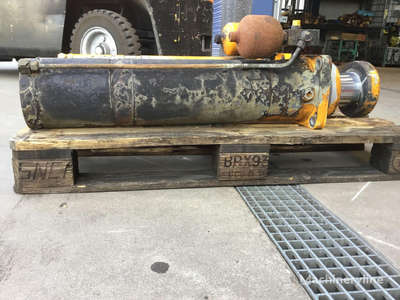 Liebherr Liebherr LTM 1100-5.2 counterweight cylinder 10035566 hydraulic cylinder for Liebherr LTM 1100-5.2 mobile crane