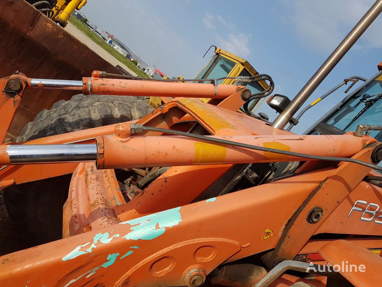 hydraulic cylinder for New Holland FB 200 backhoe loader