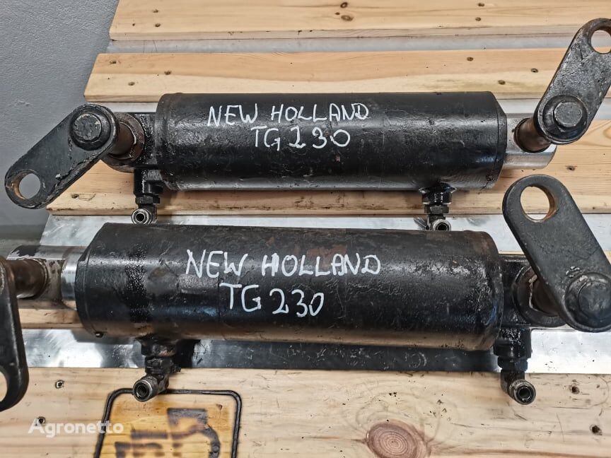 tuza tylnego New Holland TG hydraulische cilinder voor wielen trekker