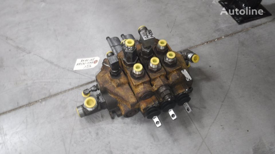 114-0049 Hydraulikverteiler für Caterpillar  416C Baggerlader