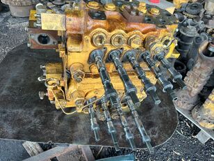 hidrosadalītājs paredzēts Komatsu PC 300-5 / PC 310-5 / PC 340-6K ekskavatora