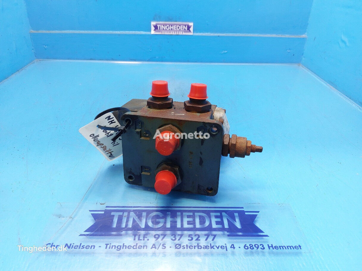 hydraulic distributor for New Holland 4860S baler