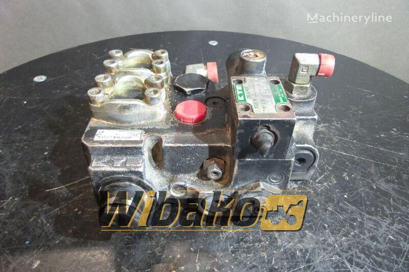 CO110-59005 hydraulic distributor for Komatsu WA470-5 wheel loader