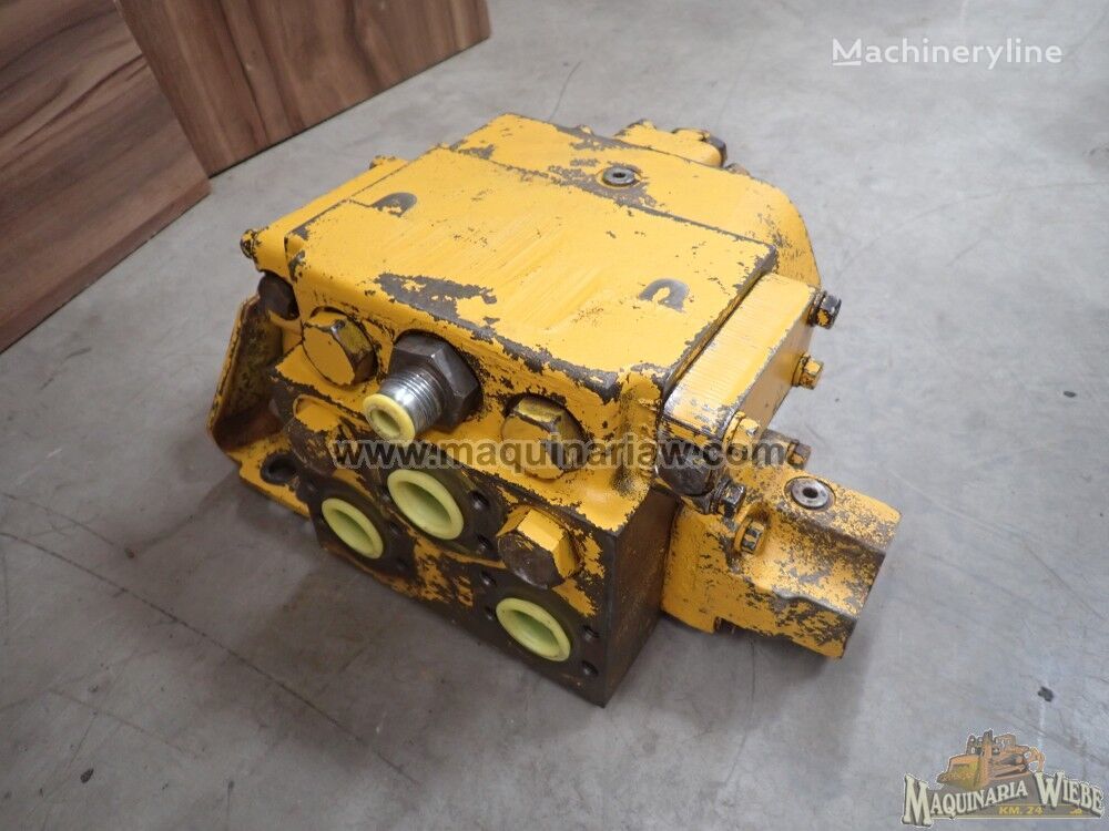 гидрораспределитель Caterpillar 1U-1819 для бульдозера Caterpillar  D7G