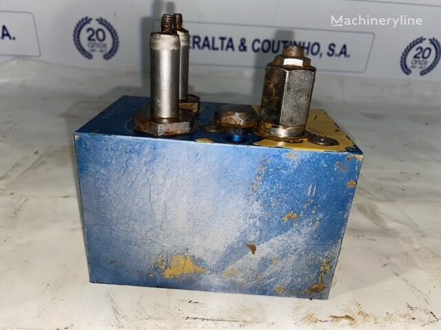 Caterpillar : D250E II D300E II Referencias Compatíveis / Alternative 120-4886 hydraulic distributor for Caterpillar D250 articulated dump truck