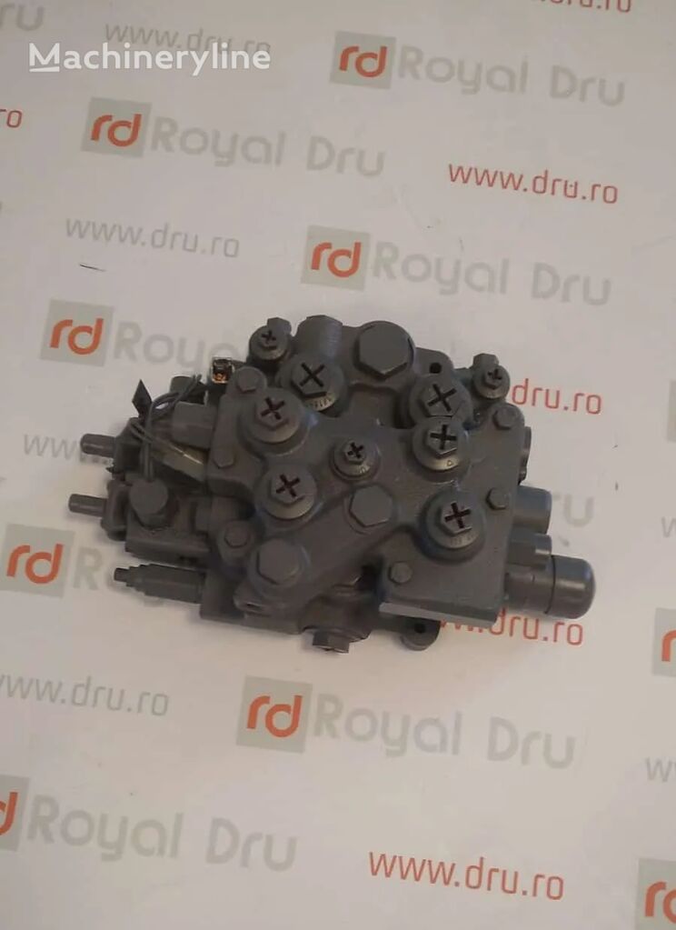 Rozdzielacz hydrauliczny Distribuitor hidraulic do maszyn budowlanych Bobcat - Machineryline