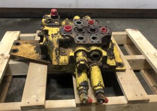 Distribuitor hidraulic pentru Hydraulikverteiler für Komatsu WA380-11 Baumaschinen