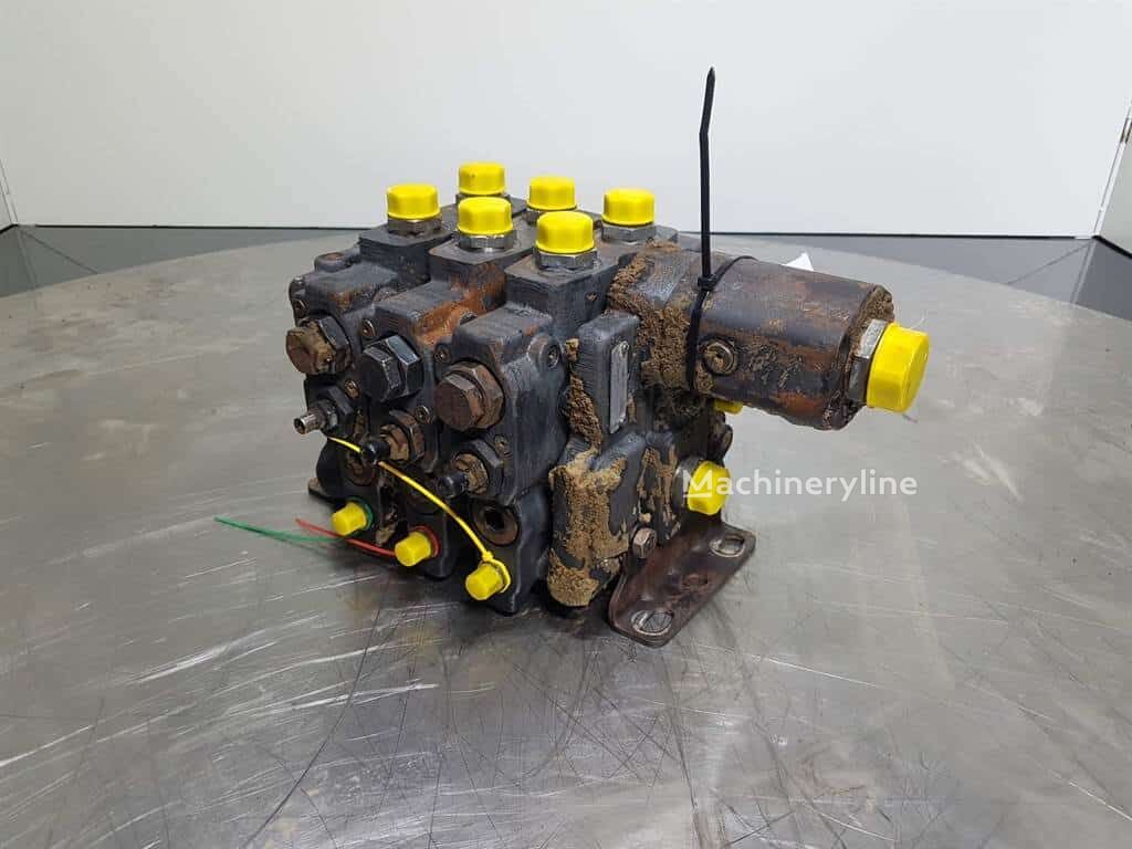 Гидрораспределитель Distribuitor hidraulic pentru încărcător frontal для строительной техники Volvo - Machineryline