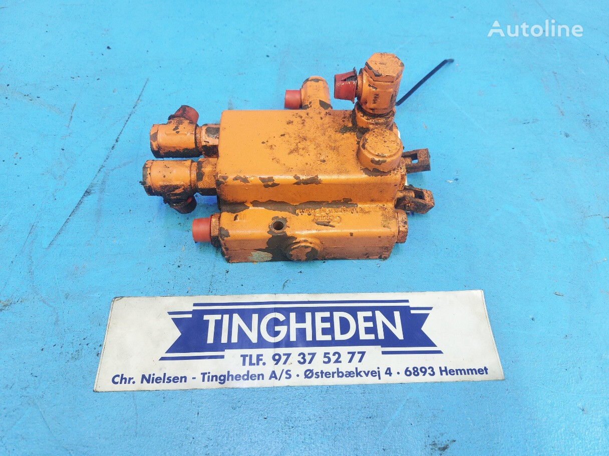 Dronningborg D1200 hydraulic distributor for Dronningborg Dronningborg D1200