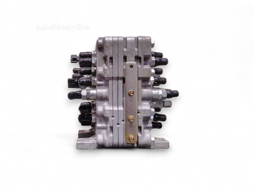 Hitachi 4695888 4695888 Hydraulikverteiler für ZX200-5 ZX200-6 ZX210-6 ZX210-7 ZX300-7 ZX350-7 ZX225-6 ZX225-7 ZX250-5 ZX250-6 ZX250-7 ZX240-5 ZX240-6 ZX280-5 ZX290-5 ZX330-5 ZX330-6 ZX350-5 Bagger - Machineryline