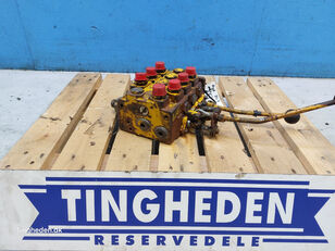 Hydrema 807 hydraulic distributor for Hydrema Hydrema 807 backhoe loader