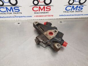 distributeur hydraulique International Case International 885, C, Cx, Hydraulic Auxiliary Spool Valve P 94070C1 pour tracteur à roues