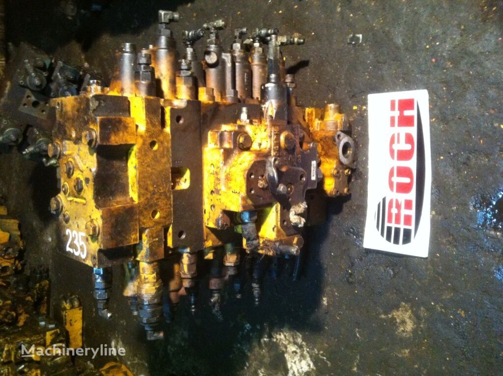 Komatsu 7sek Bez tabliczki, bez oznacz hydraulic distributor for Komatsu PC290 excavator