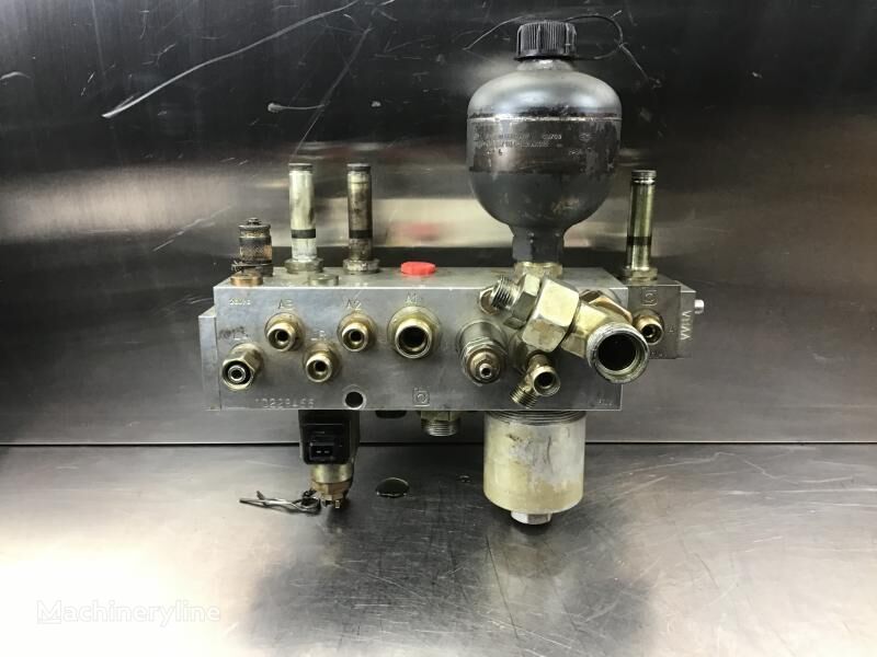 Liebherr 10228466 hydraulic distributor for Liebherr A904C Li/A914C li/A924C Li excavator