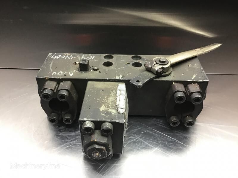 عجلة مشط التبن Liebherr Valve Distribution Block 10021595 لـ حفارة Liebherr A312 Li /A314 Li/A316 Li /A316/A900B Li/A900C Li /A900C ZW /A900 Li/A900 ZW/A902 Li/A904C Li /A904 INDUSTRIAL/A904 Li/A914B Li/A914 Li/A914 Compact/A916 /A918 Compact/A918/A920/A924B Li/A924C Li/A924 li/A934B Li/A934C Li/A934 Li/LH22 C/LH22 M/LH24 M/LH26 EC/LH26 M/LH30 C/LH30 M/R313 Li /R317 Li/R900 Li/R900B Li/R900C Li /R904/R904C/R914 compact/R914B/R914/R920/R924/R924 C/R926 LC/R934/R934C/R944