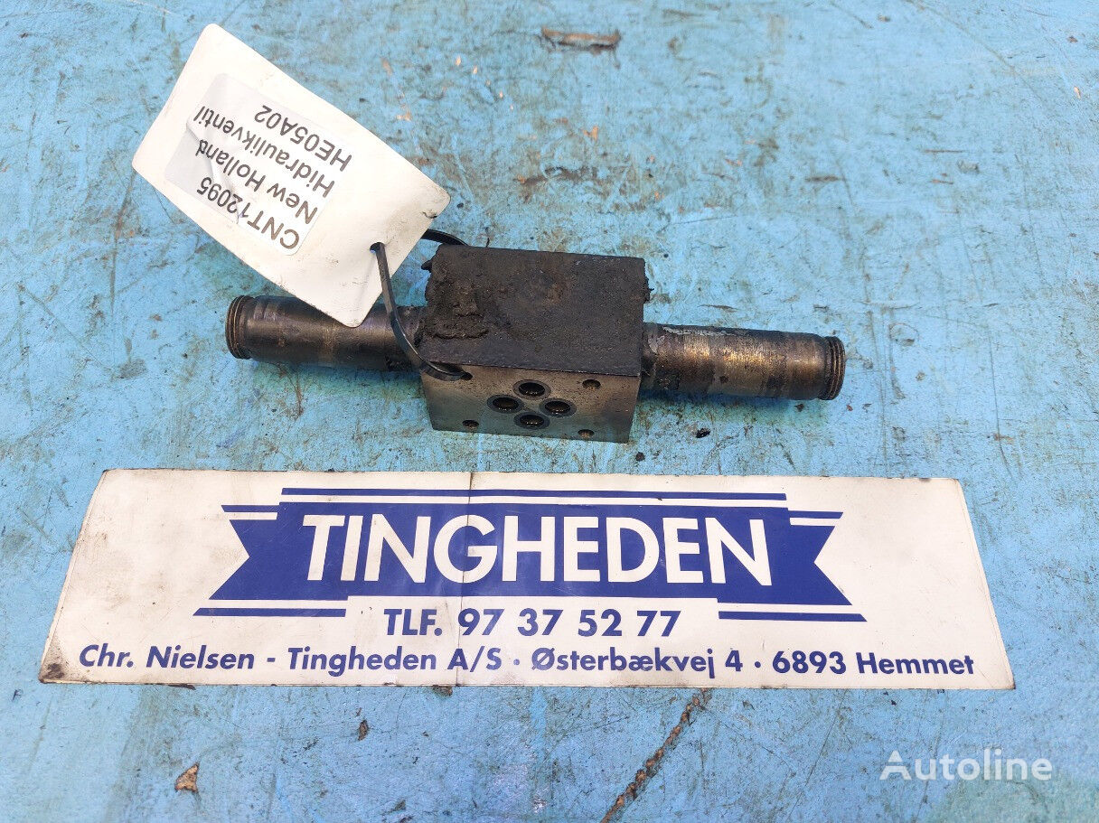 New Holland CR9090 hydraulic distributor for New Holland New Holland CR9090