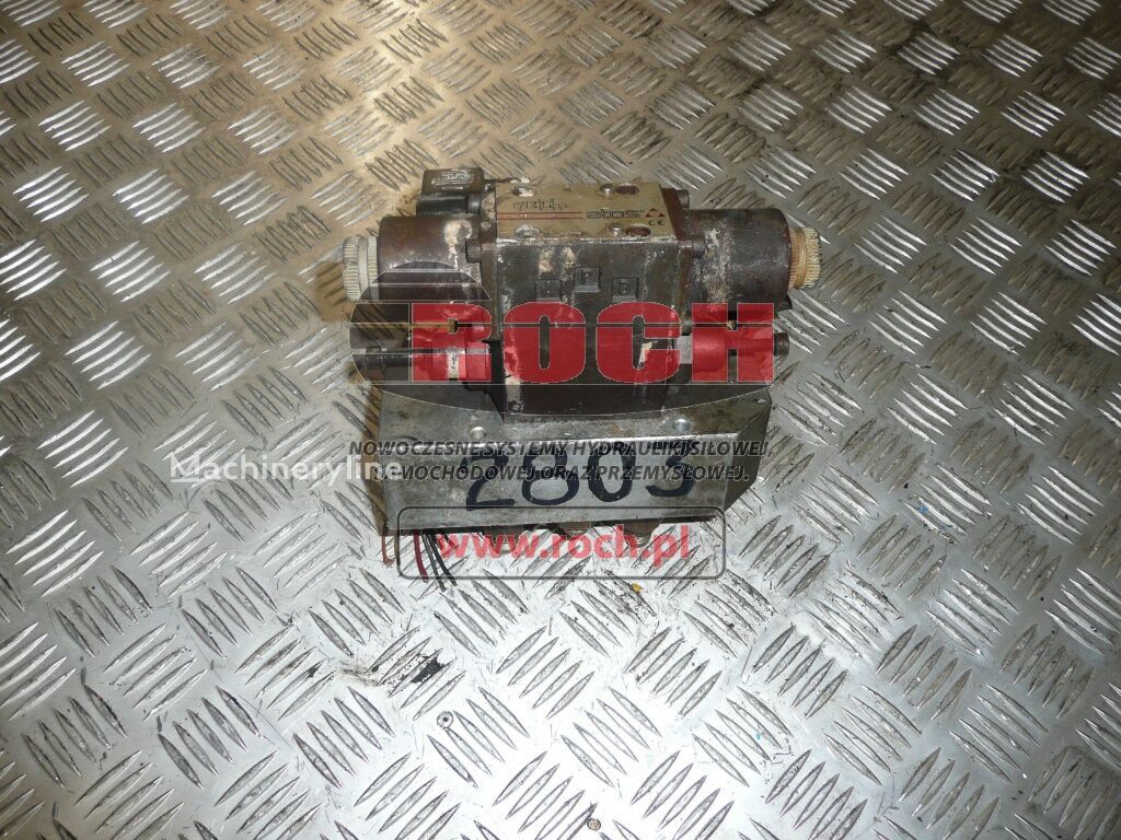 Купить гидрораспределитель PRODUCENT NIEZNANY BRAK OZNACZEŃ - 2 SEKCYJNY + CEWKA + HQ-012 + для экскаватора | Machineryline LV Гидрораспределитель PRODUCENT NIEZNANY BRAK OZNACZEŃ - 2 SEKCYJNY + CEWKA + HQ-012 + для экскаватора - Machineryline