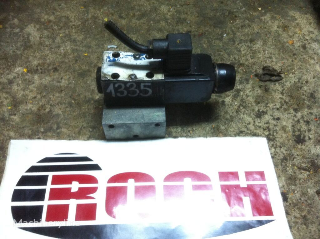 Distribuidor hidráulico RI 1sek 4343385 T para escavadora a venda | Machineryline MZ Distribuidor hidráulico RI 1sek 4343385 T para escavadora - Machineryline