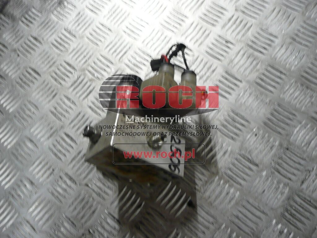 Volvo 01.04.14SK + B213446.0 24VDC 1,79A 54717053 hydraulic distributor for excavator - Machineryline