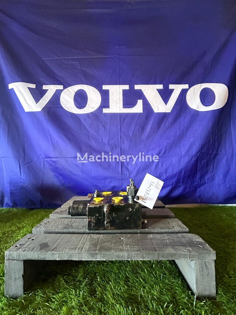 razdelilnik vžiga Volvo 15081291 za nakladalec na kolesih Volvo L150G; L180G; L220G; L180G HL; L250G; L110G; L120G; L150H; L180H; L180H HL; L220H; L250H; L110H; L120H; L110H; L120H; L220H; L260H