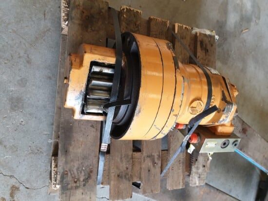 Case hydraulische motor voor WX150