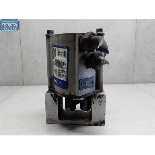 7420875386 hydraulic pump for Volvo FM 9 truck