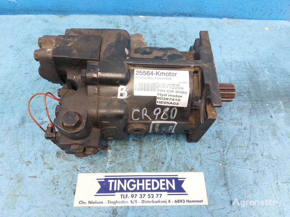 hydraulic pump for New Holland CR9080 grain harvester