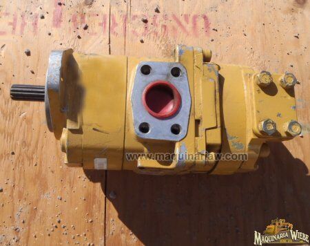 7055120070 hydraulic pump