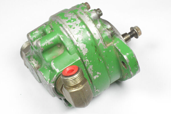 John Deere AXE48837 hydraulic pump for John Deere grain harvester