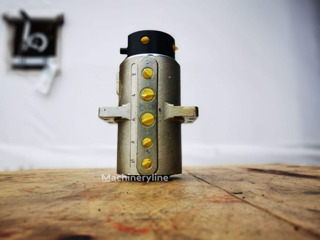 Hydraulic rotator for Wacker Neuson excavator for sale | Machineryline Hydraulic rotator for Wacker Neuson excavator - Machineryline