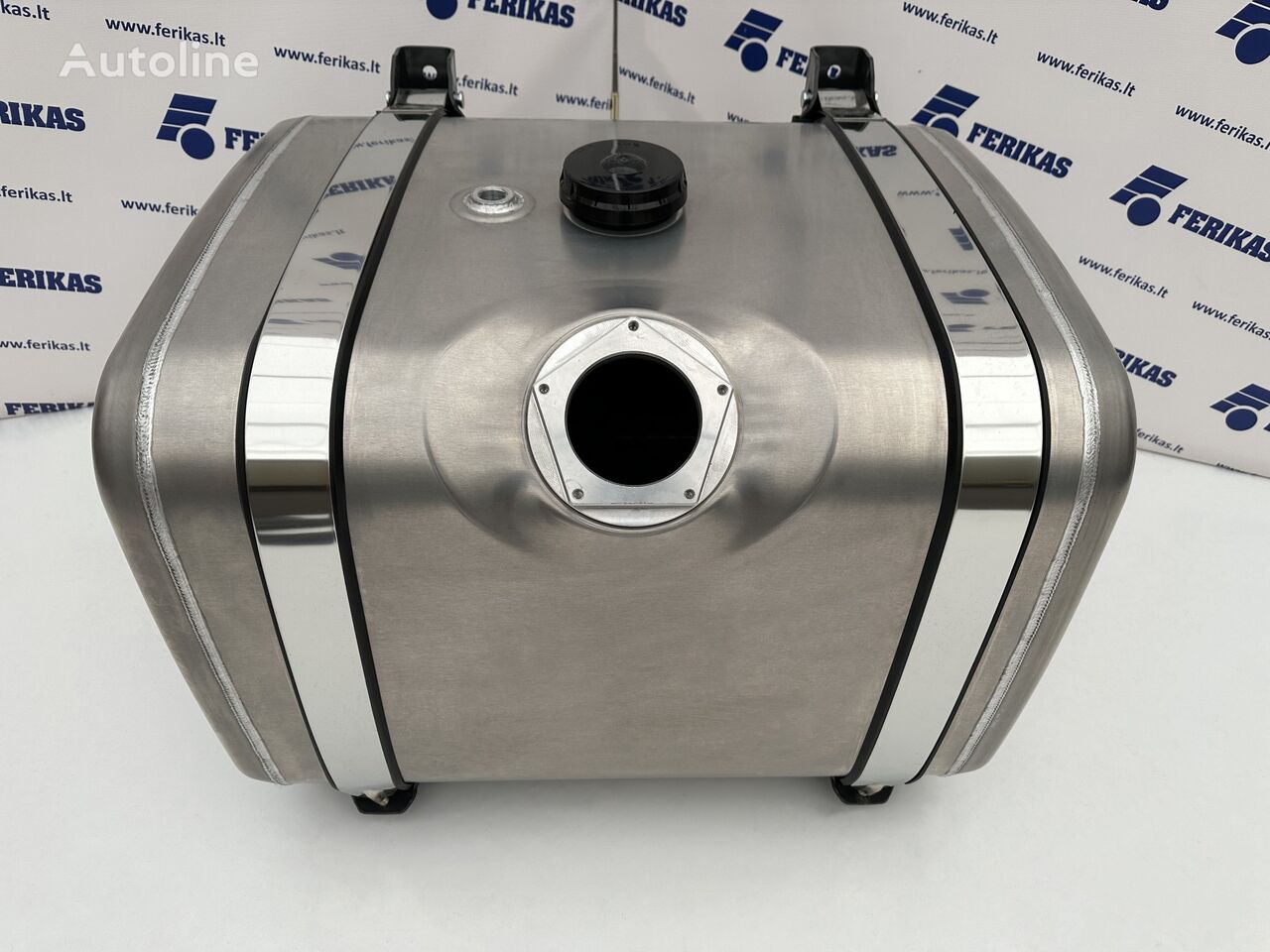 гидравлический бак Hydraulic aluminum oil tank 250L 560x640x780 для грузовика