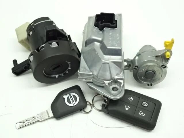 82630791-11 ignition lock for Volvo truck