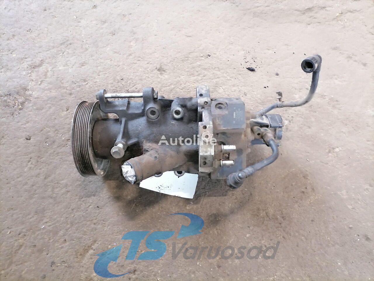 pompa injeksi MAN High pressure pump 51385073041 untuk tractor head MAN