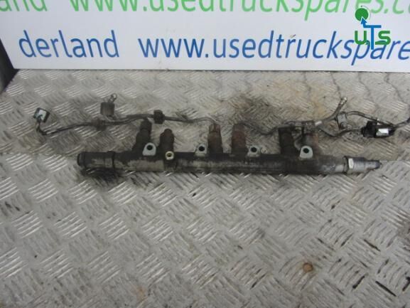 injecteur 6 CYLINDER FUEL RAIL, SENSORS AND INJECTOR PIPES pour camion IVECO TECTOR