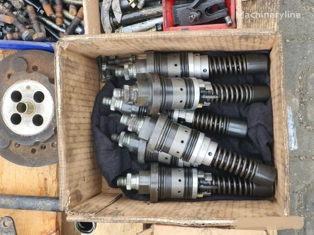 工程机械 Deutz BF6M1013 – Set 6 bucăți 的 喷油器 Injector motor