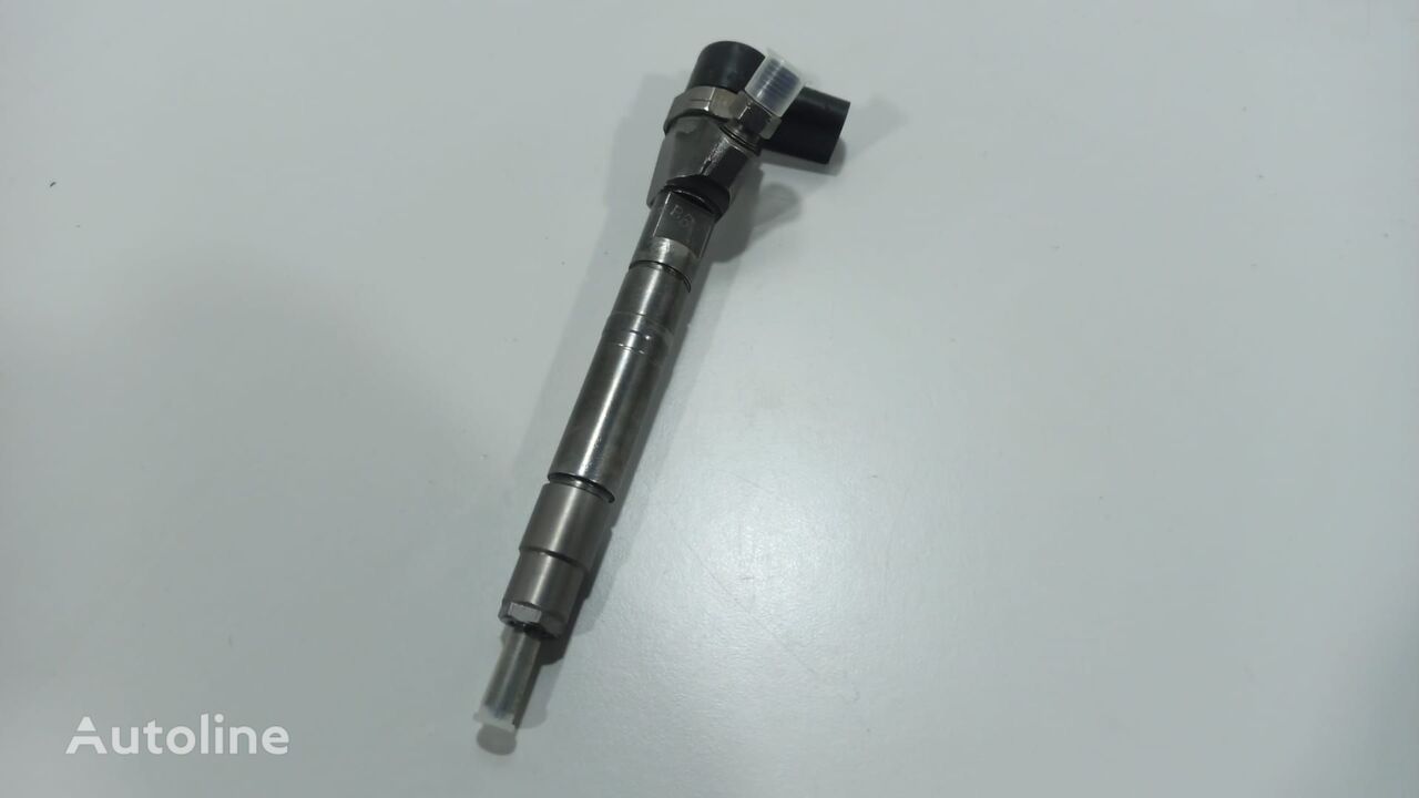 injector Mercedes-Benz : 208 / 211 / 213 / 216 / 308 / 311 / 313 / 316 / 408 / 411 / 41 0445110190 pentru microbuz de marfa Mercedes-Benz SPRINTER